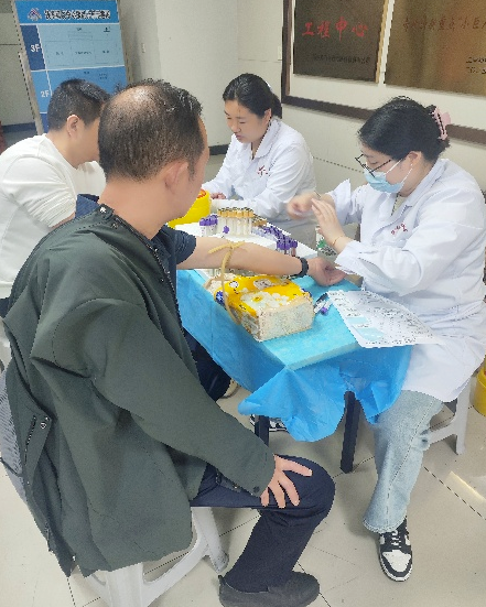 坚守责任担当  心系员工安康                          ——扬州evo视讯电气扎实召开全员职业健康体检